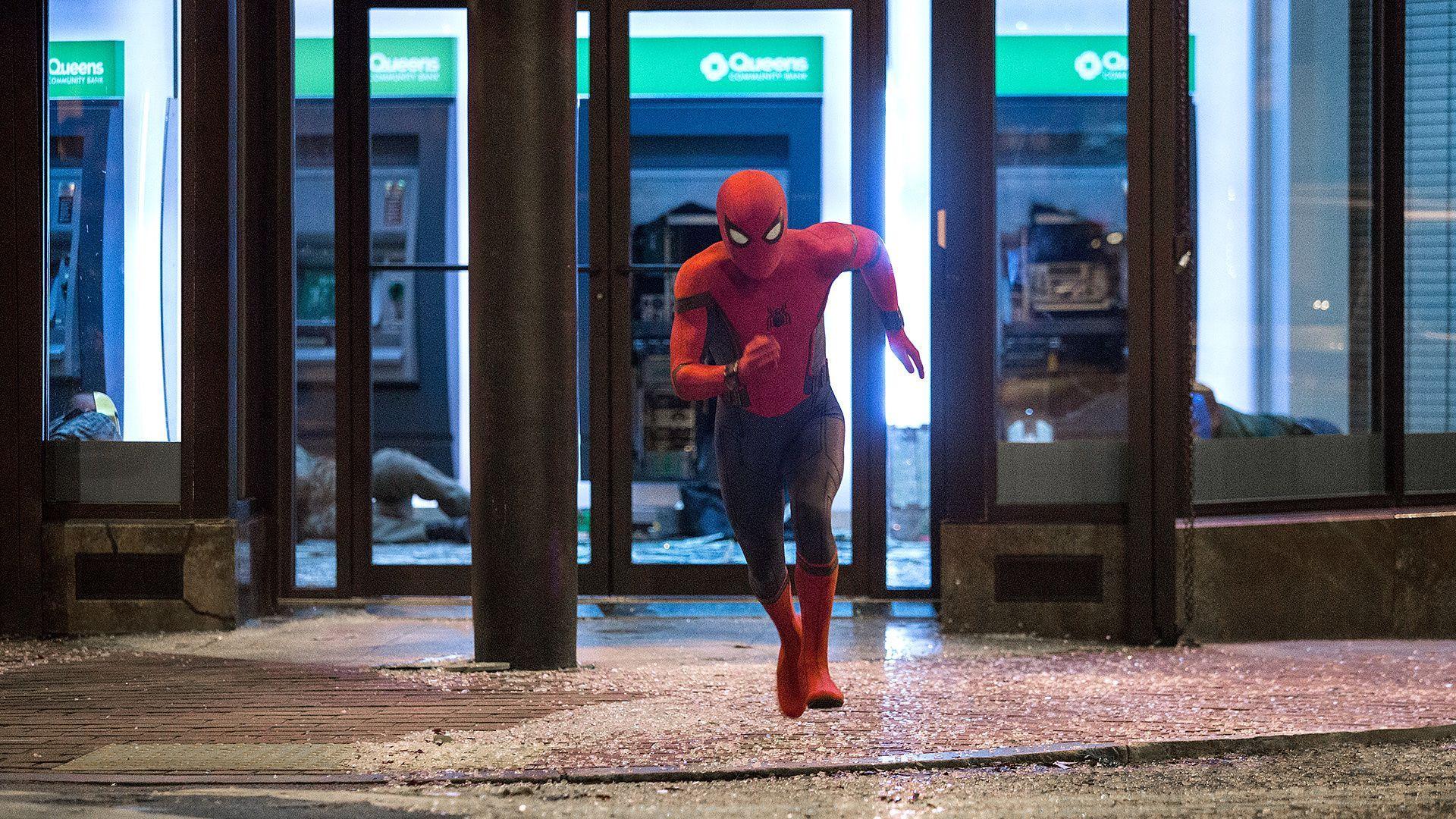 Homem-Aranha - De Volta ao Lar